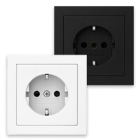 Berker Q3 (гострі кути рамок)